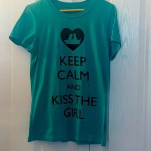 Disney XL Little Mermaid Kiss the Girl T-shirt